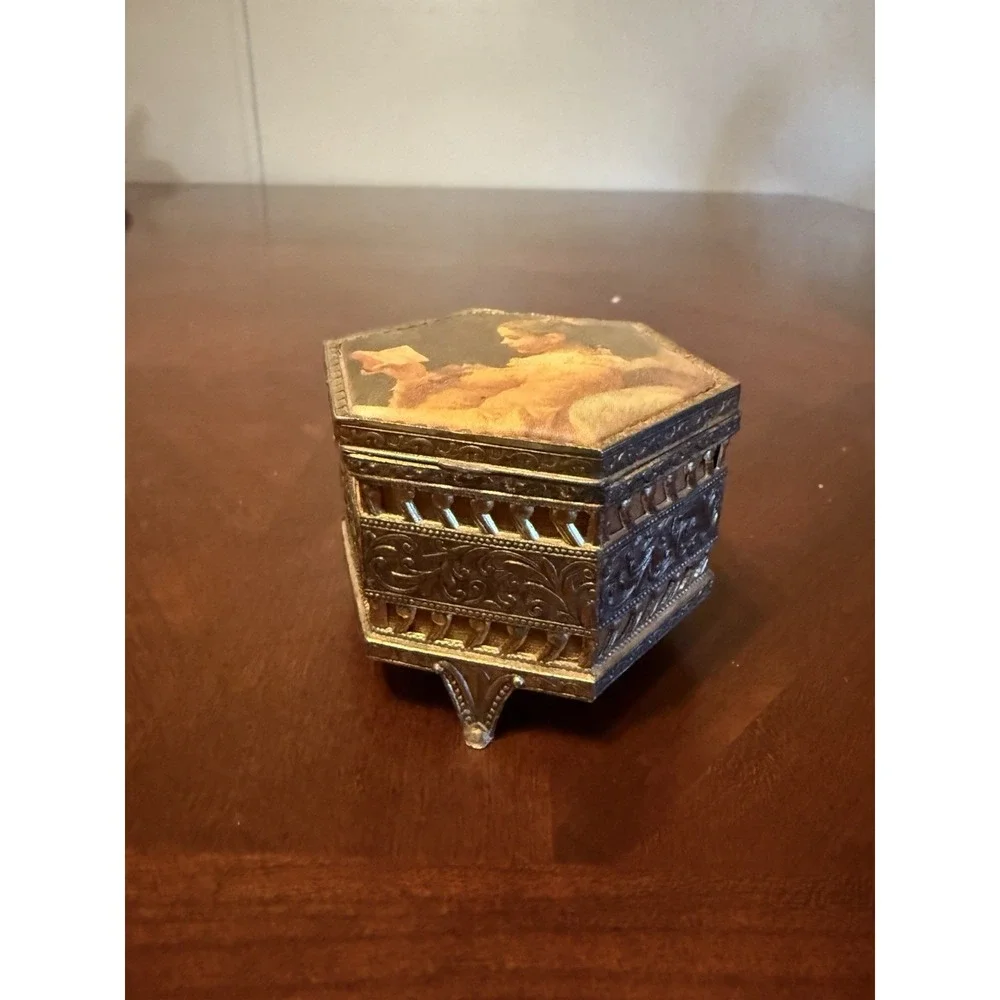 Vtg 50's Mele Japan Hexagon Jewelry Box A Young Girl Reading Fragonard Gold Tone